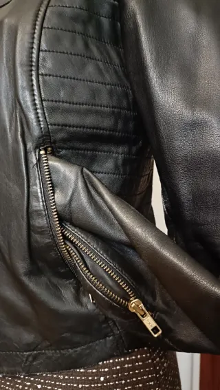 Giacca pelle nera Mango