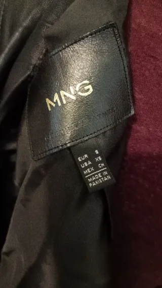 Giacca pelle nera Mango