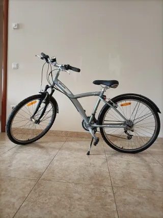 Bicicleta Btwin Gris