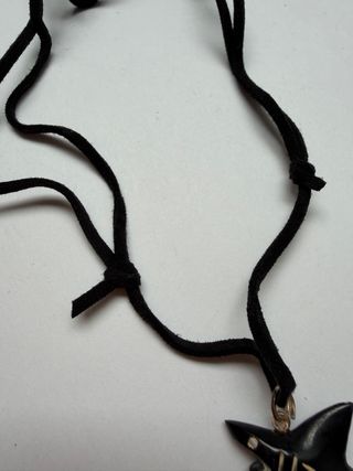 Collar coral tiburón