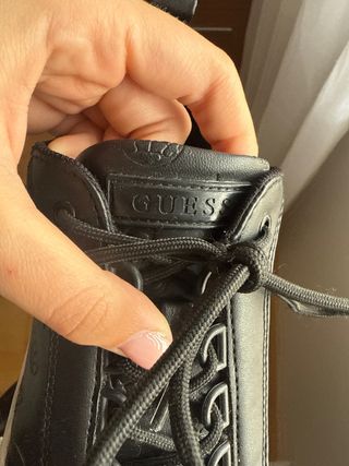 Zapatos Guess Negros