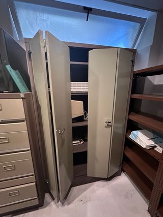 Armarios metálicos de oficina y archivo