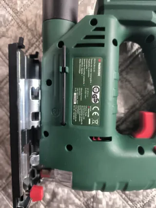 Sierra de calar Parkside 20V (sin batería)