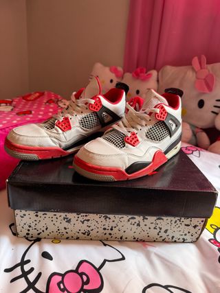 Zapatillas Jordan 4 Retro Roja Blanca