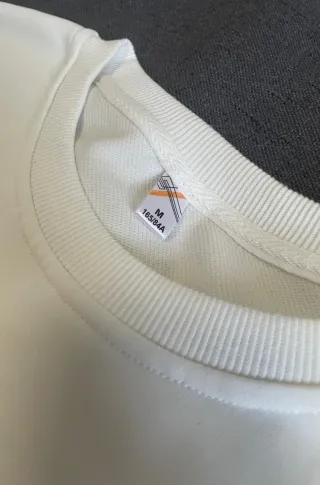 Sudadera blanca talla M para altura 165cm