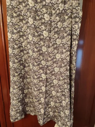 Falda pareo Zara floral talla 42