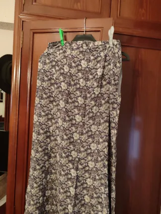 Falda pareo Zara floral talla 42