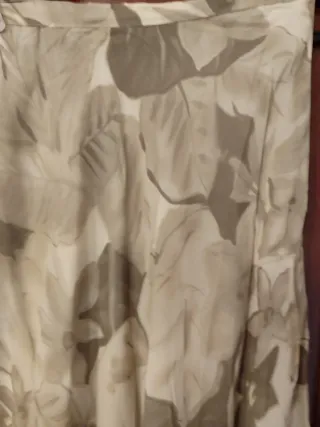 Falda pareo Zara floral talla 42