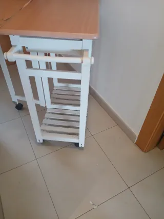 Carro mesa auxiliar plegable