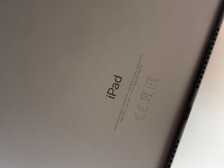 iPad 9.ª Gen (2021) 64GB Space Gray - ¡Como Nuevo!