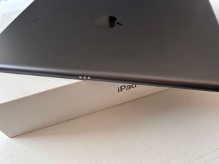 iPad 9.ª Gen (2021) 64GB Space Gray - ¡Como Nuevo!