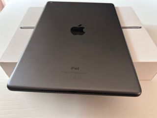 iPad 9.ª Gen (2021) 64GB Space Gray - ¡Como Nuevo!