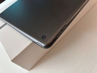 iPad 9.ª Gen (2021) 64GB Space Gray - ¡Como Nuevo!