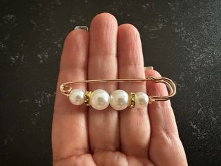 Lote 4 broches perlas y dorado