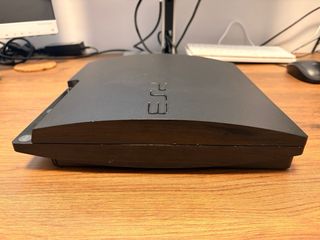 Playstation 3 Slim Negra