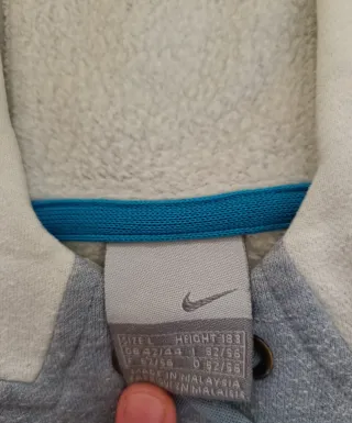 Sudadera Nike Swoosh Gris y Blanca