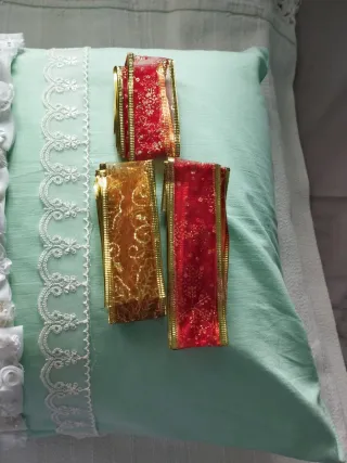 Adornos textiles florales