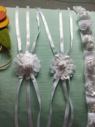 Adornos textiles florales