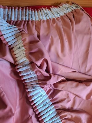 Cortinas y Colchas color teja