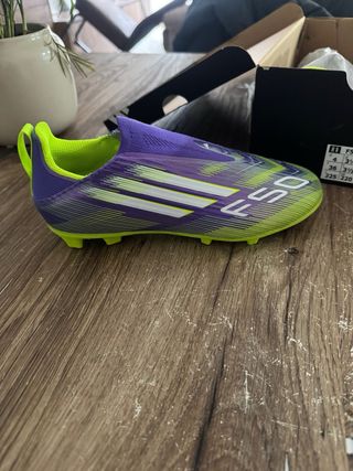 Botas de fútbol f50 compradas por error talla 36