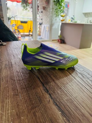 Botas de fútbol f50 compradas por error talla 36