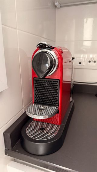 Cafetera Nespresso Citiz Roja