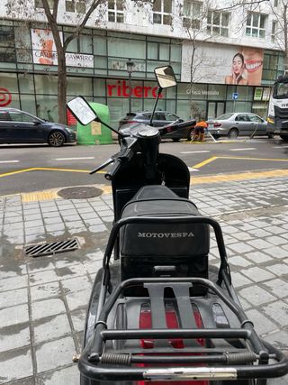 Vespa PK75 Elestart Negra