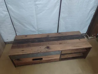 Mueble TV salón madera y metal