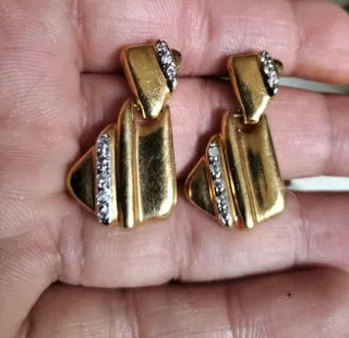 Pendientes antiguos chapados en oro