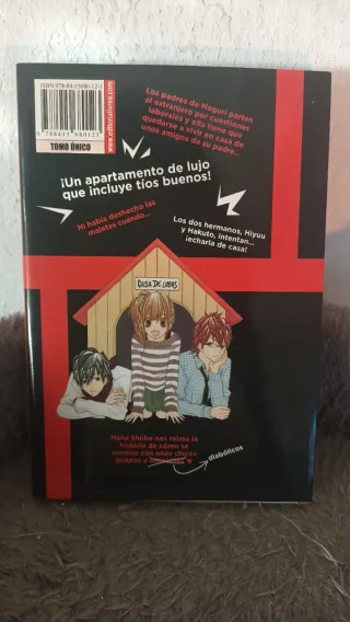 Durmiendo entre lobos