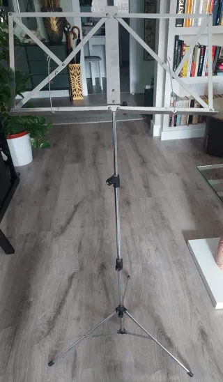 Atril Metálico Portátil con funda