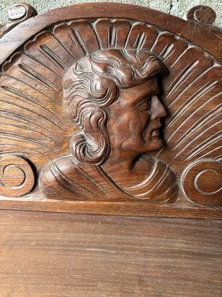 Antiguo aparador madera estilo Renacimiento