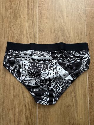 Slip estampado blanco y negro