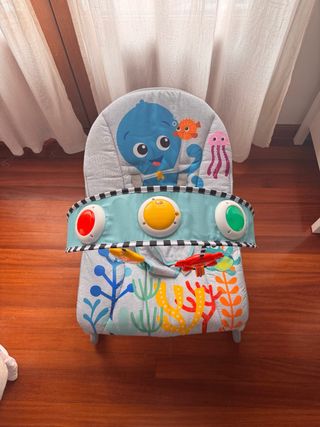 Mecedora musical Baby Einstein temática acuática