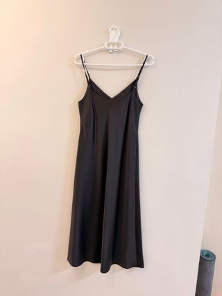 Vestido Lencero Satinado Negro