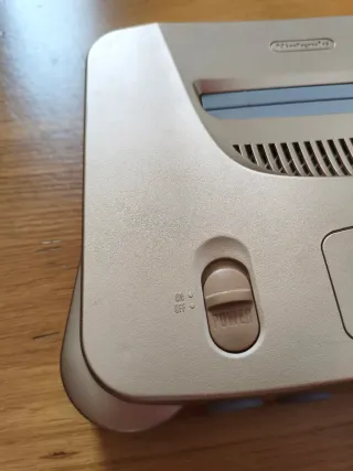 Nintendo 64 Gold con mando