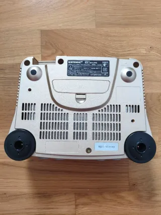 Nintendo 64 Gold con mando