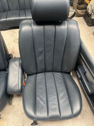 Interior Mercedes 107 SLC - Asientos y Banqueta