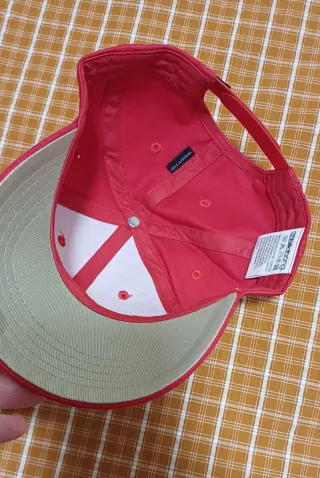 Gorra Billabong Roja y Plateada