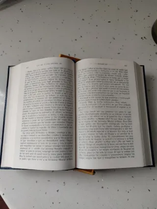 Antiguo viejo libro las mil y una noches de 1964