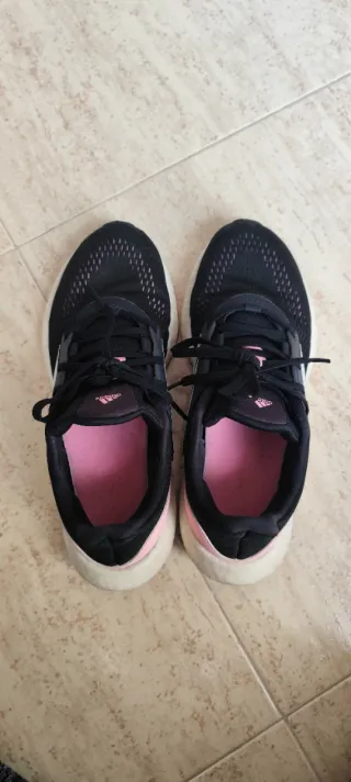 Adidas Pureboost 22 talla 40.5