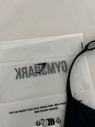 Top deportivo Gymshark negro XS