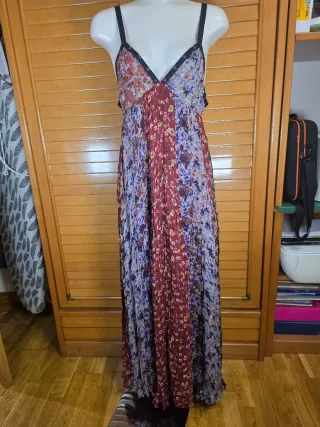 Vestido Zara estampado flores pedrería