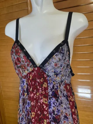 Vestido Zara estampado flores pedrería