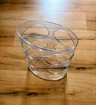 Vinoteca transparente