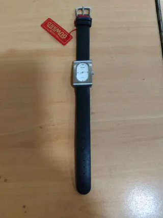 Reloj Duward Sra  Correa Negra nuevo