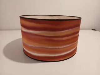 Pantalla de lámpara en seda pintada a mano