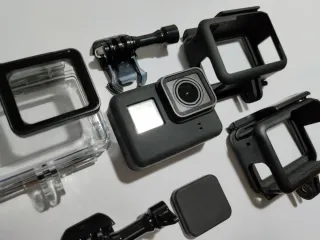 GoPro Hero 5 black con accessori