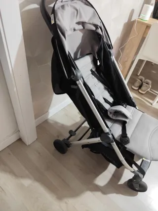 Silla de paseo Hauck ligera y compacta