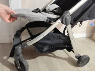 Silla de paseo Hauck ligera y compacta